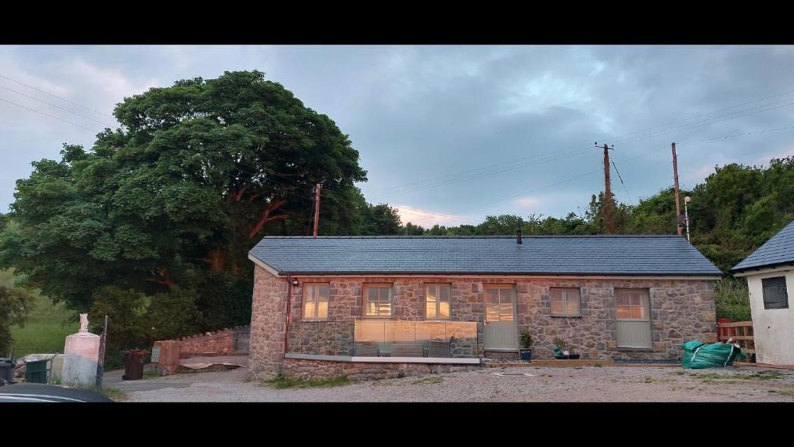 Bryn Goleu Bed & Breakfast Лландидно Экстерьер фото